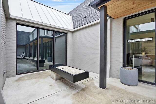 view of patio featuring an outdoor hangout area