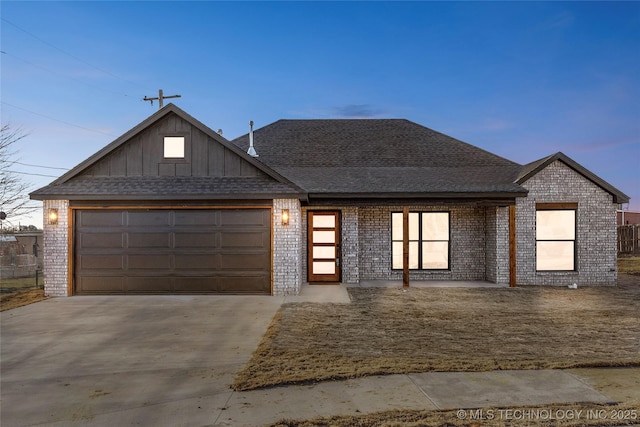 view of front facade with a garage