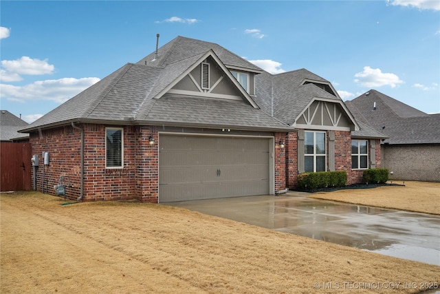 view of front of property with a front lawn