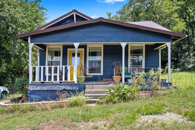 bungalow-style home with covered porch