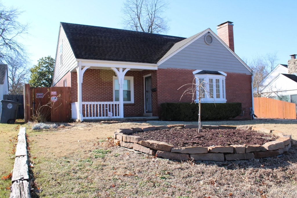 view of front of house