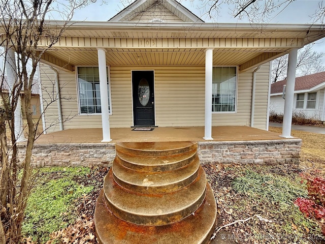 property entrance with a porch