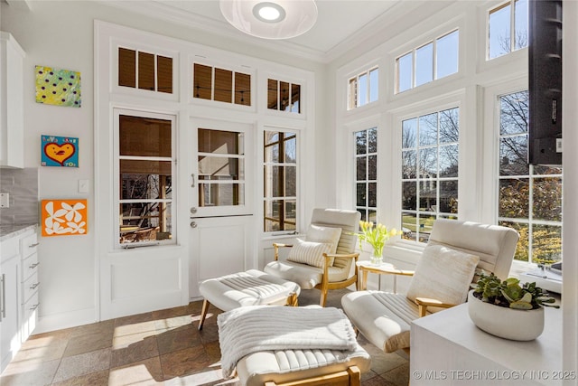 view of sunroom / solarium