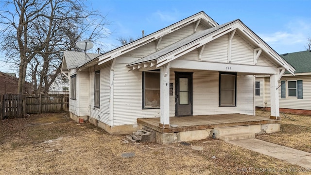 bungalow-style home with covered porch