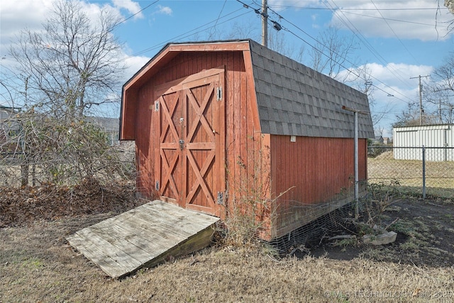 view of outbuilding