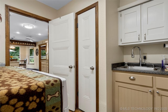 bedroom with sink