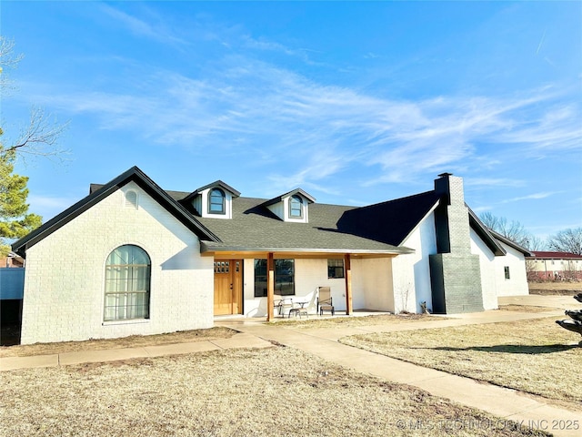 view of front of house