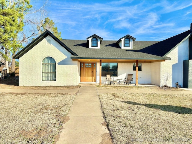 view of front of home with covered porch