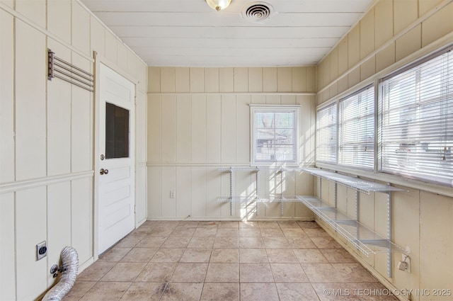 view of tiled empty room