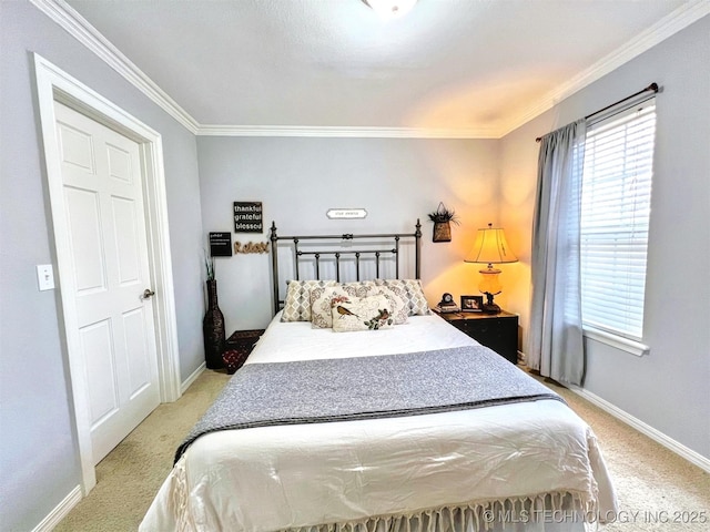 bedroom featuring crown molding and carpet flooring