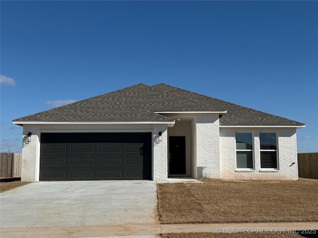 view of front of house featuring a garage