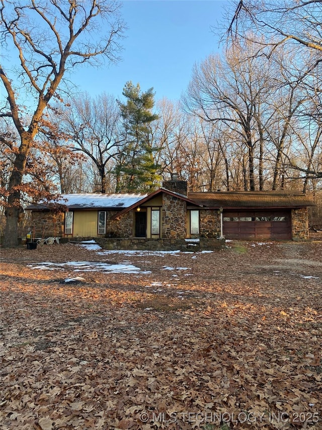 view of front of house with a garage