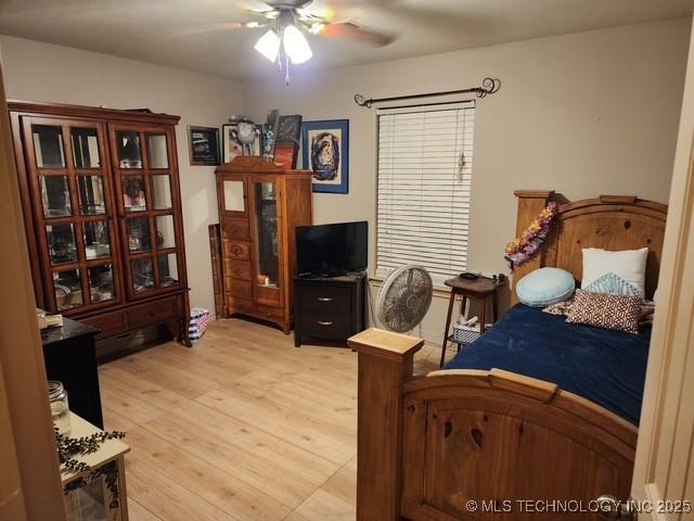 bedroom featuring light hardwood / wood-style flooring