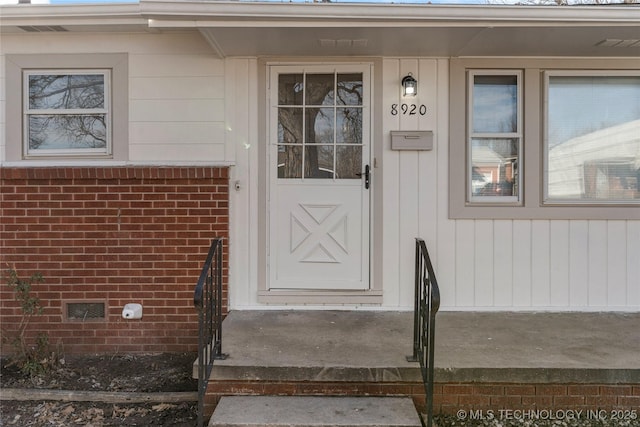 view of property entrance