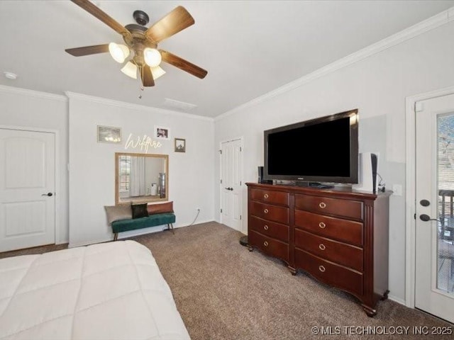 bedroom featuring light carpet, crown molding, and ceiling fan