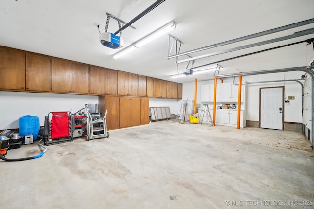 6642 E 60th Pl, Tulsa, OK 74145 - garage with a garage door opener