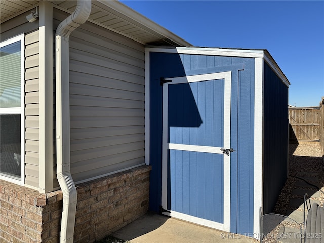 view of outbuilding