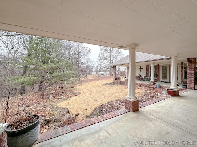 view of yard with a patio area