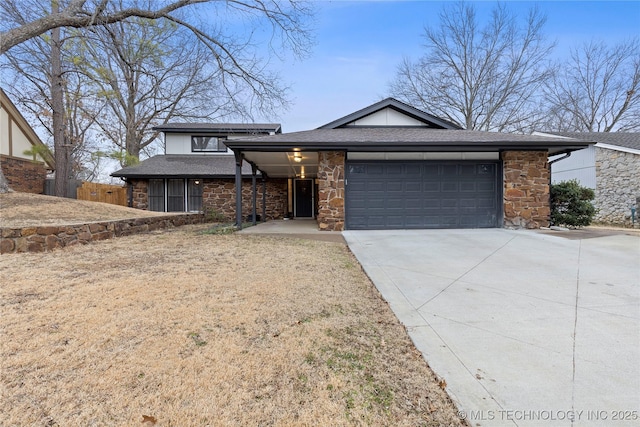 view of front of home featuring a garage