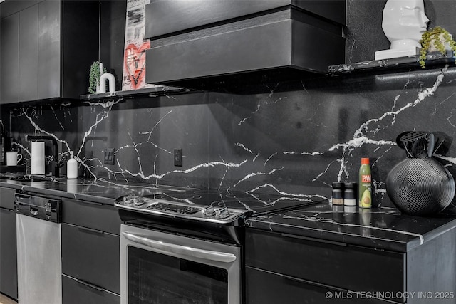 kitchen with stainless steel appliances and decorative backsplash