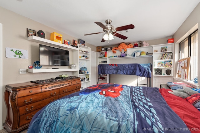 bedroom with ceiling fan