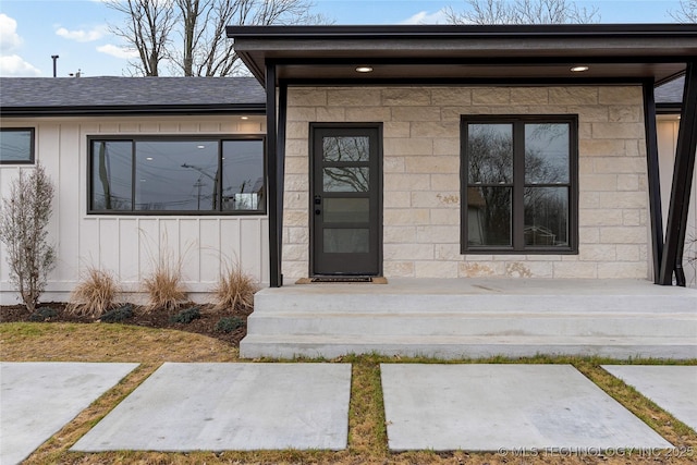 view of property entrance