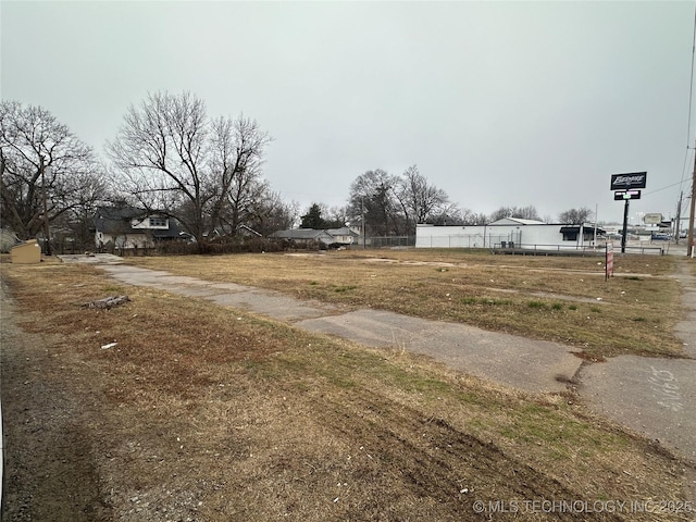 Listing photo 2 for 820 S Wood Dr, Okmulgee OK 74447