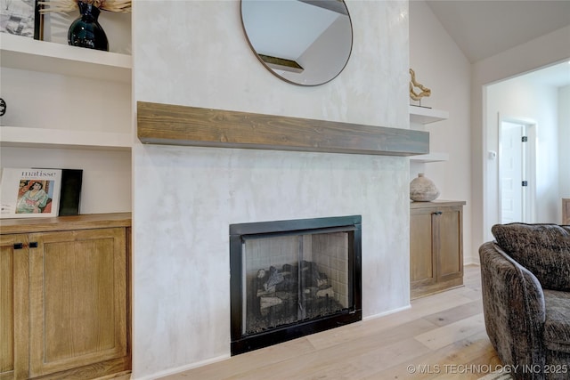 room details featuring hardwood / wood-style floors