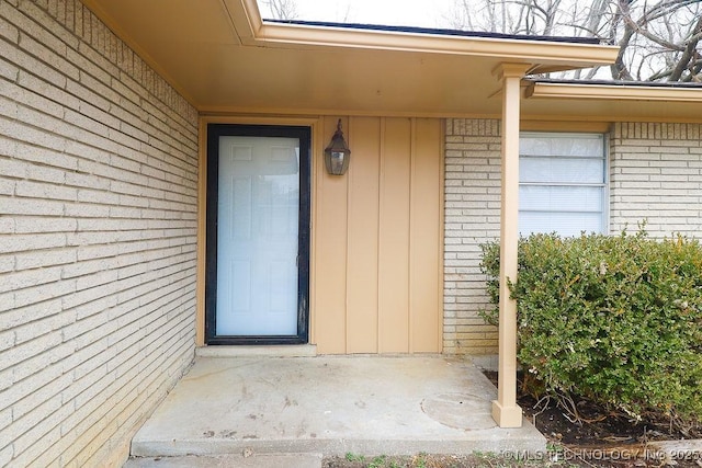 view of property entrance