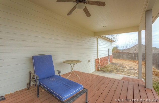 deck featuring ceiling fan