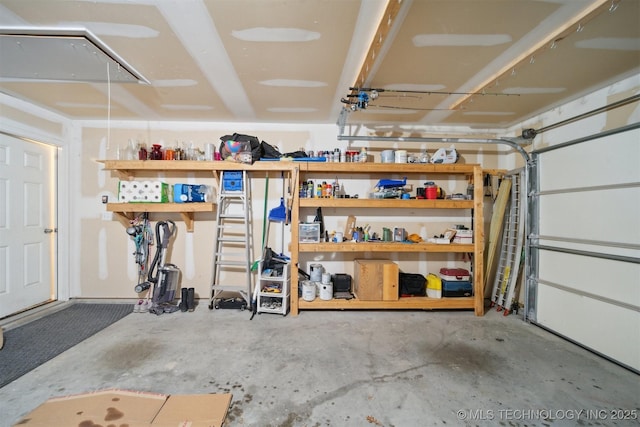23260 Bessie Blvd, Claremore, OK 74019 - view of garage