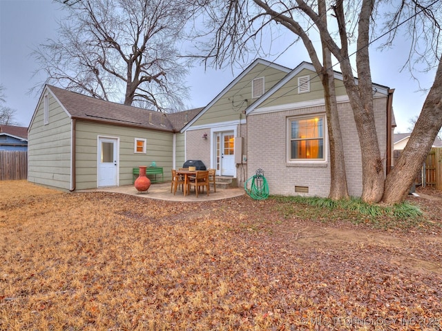 view of front of house featuring a patio area