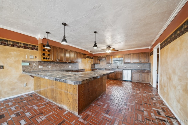 kitchen with pendant lighting, tasteful backsplash, kitchen peninsula, and dishwasher