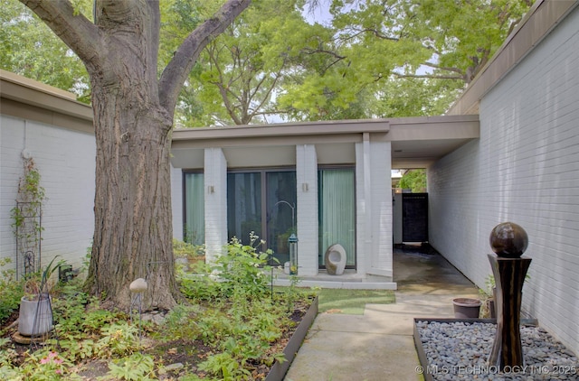 2411 E 72nd Pl Unit 2-A-3, Tulsa, OK 74136 - doorway to property