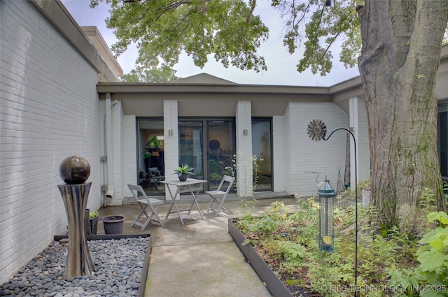 2411 E 72nd Pl Unit 2-A-3, Tulsa, OK 74136 - view of patio / terrace