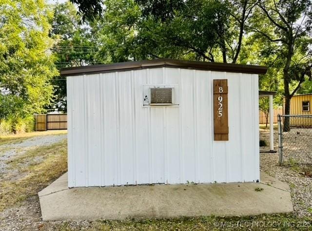 view of outbuilding