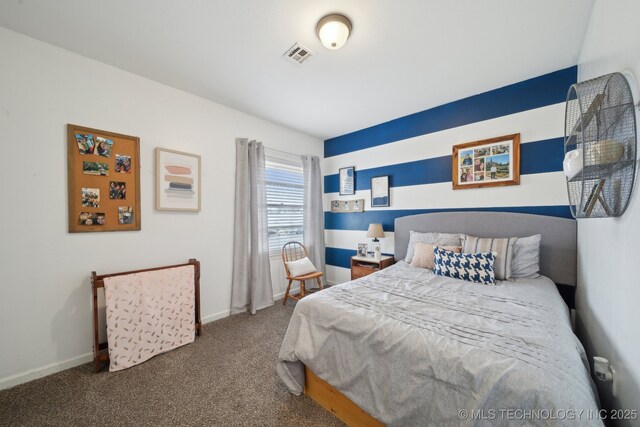 bedroom with carpet flooring