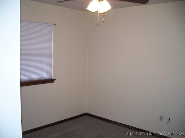 empty room featuring ceiling fan