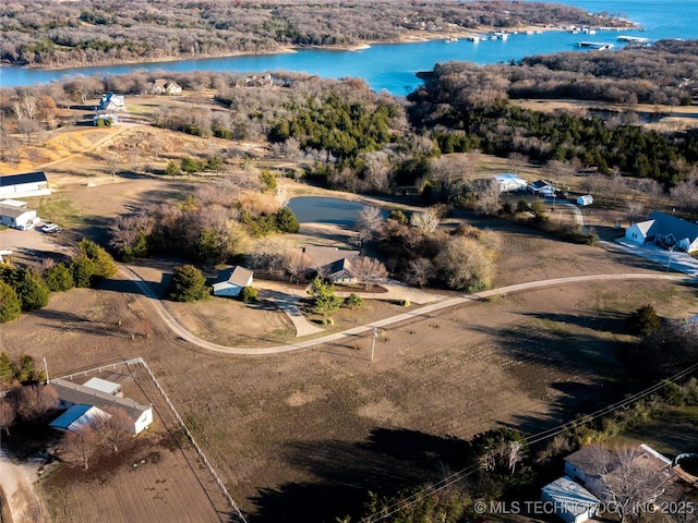 8775 Leonard St, Kingston, OK 73439 - birds eye view of property with a water view