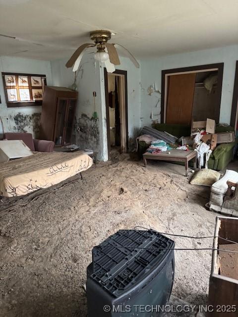 miscellaneous room featuring ceiling fan