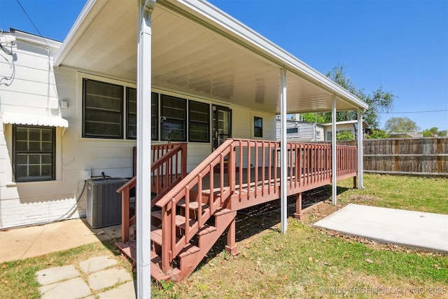 3006 E 21st St, Tulsa, OK 74114 - view of deck
