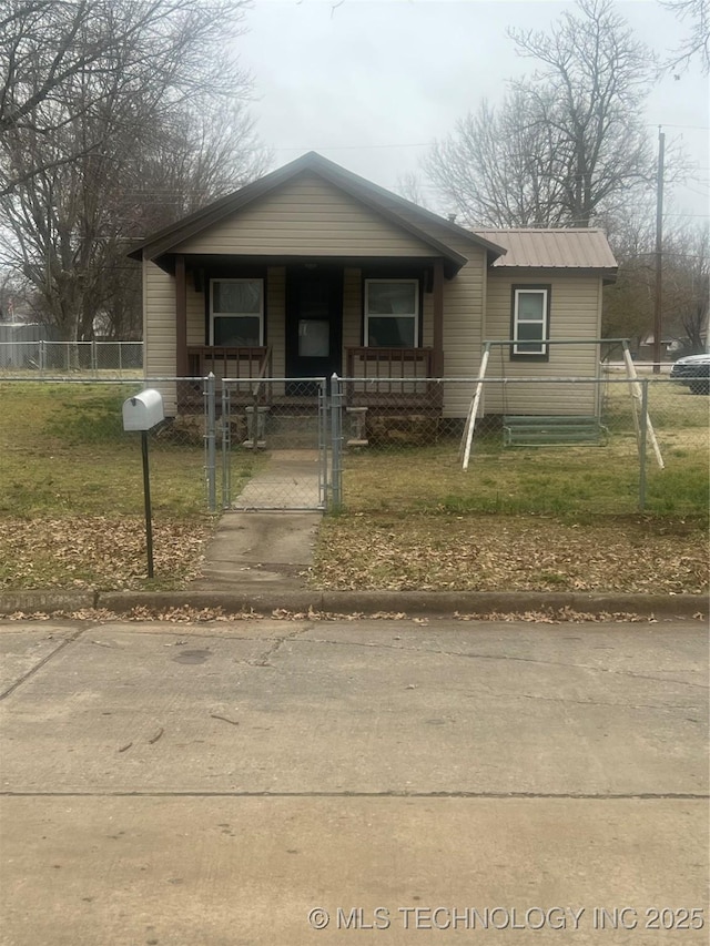 view of front of property