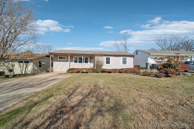 single story home featuring a front yard