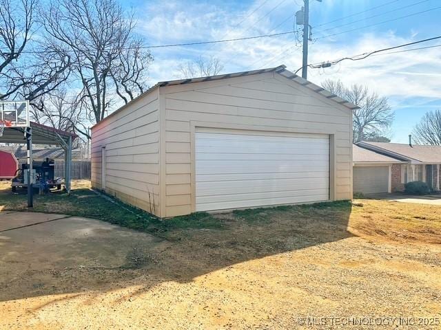 view of detached garage