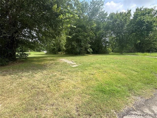917 Martin Luther King Dr, Okmulgee, OK 74447