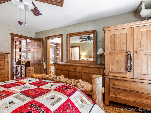 bedroom featuring ceiling fan