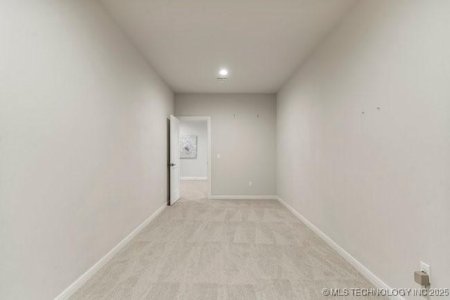 11904 S Toledo Ave, Tulsa, OK 74137 - unfurnished room with light carpet and baseboards