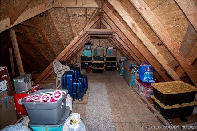 190 N Castle St, Skiatook, OK 74070 - view of unfinished attic
