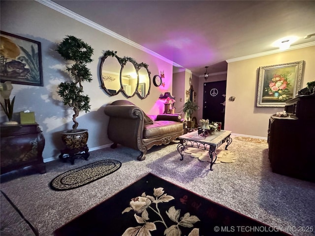 living room featuring carpet flooring, crown molding, and baseboards