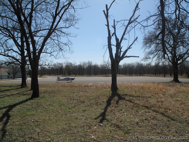 Listing photo 3 for 3 E Snake Creek Rd, Cookson OK 74427